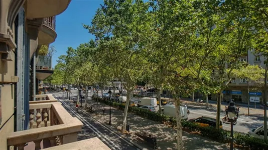 Rooms in Barcelona Eixample - photo 5