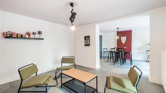 Rooms in La Louvière - photo 6