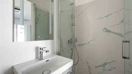 Apartments in Paris 18ème arrondissement - Montmartre - photo 9