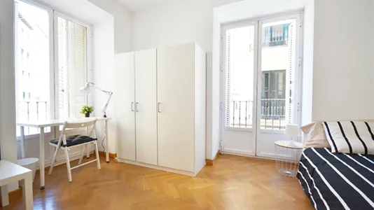 Rooms in Madrid Centro - photo 6