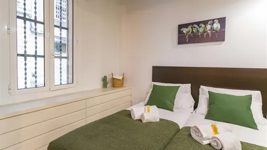 Apartments in Barcelona Ciutat Vella - photo 8