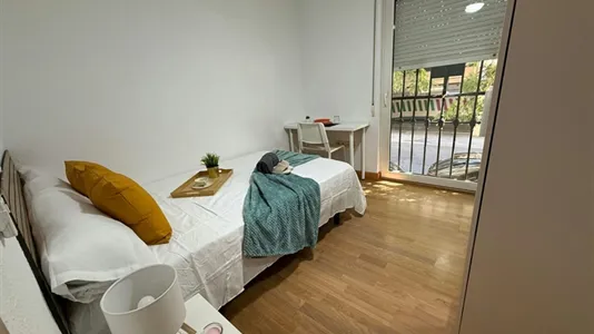 Rooms in Madrid Chamberí - photo 2