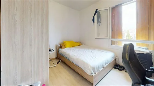 Rooms in Lyon - photo 2
