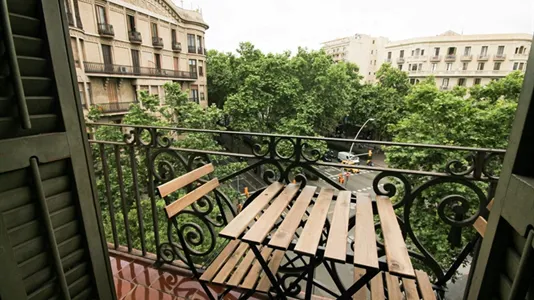 Rooms in Barcelona Eixample - photo 7