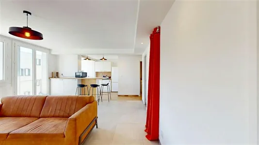 Rooms in Chambéry - photo 8