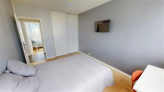 Rooms in Grenoble - photo 2