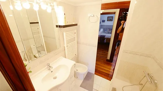 Rooms in Bilbao - photo 8