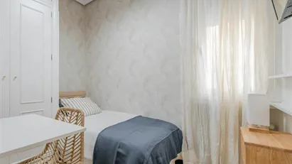 Room for rent in Madrid Moncloa-Aravaca, Madrid