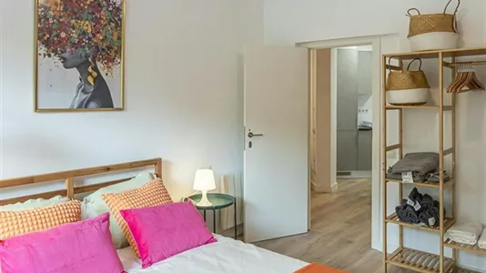 Rooms in Barcelona Eixample - photo 8