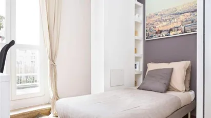 Room for rent in Milano Zona 8 - Fiera, Gallaratese, Quarto Oggiaro, Milan