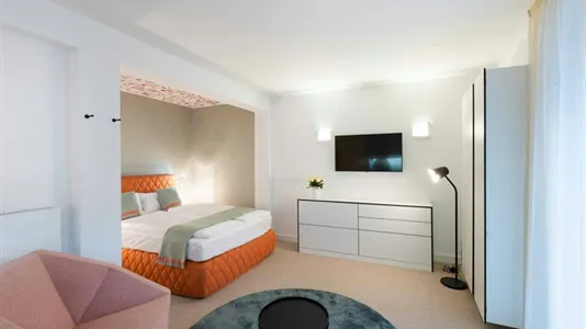 Apartments in Frankfurt Süd - photo 2
