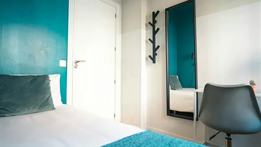 Rooms in Madrid Retiro - photo 2