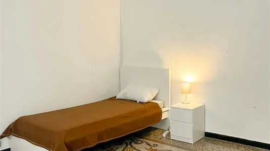 Rooms in Genoa - photo 8