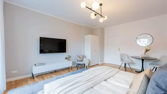 Apartments in Berlin Steglitz-Zehlendorf - photo 9