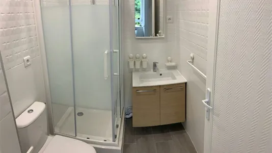 Rooms in Torcy - photo 8