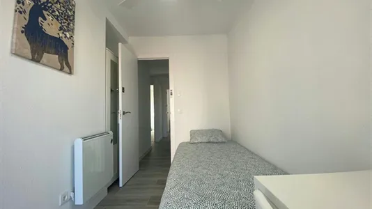 Rooms in Adaro - photo 7