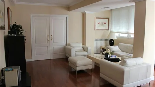 Rooms in Madrid Centro - photo 2