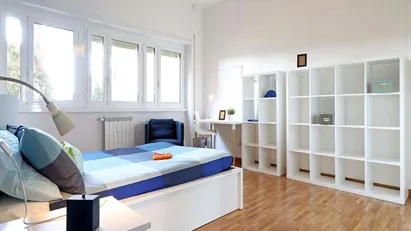 Room for rent in Roma Municipio III – Monte Sacro, Rome