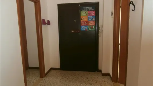 Rooms in Verona - photo 8