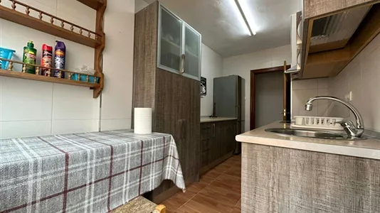 Rooms in Granada - photo 9