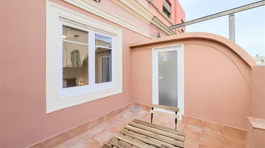 Rooms in Barcelona Ciutat Vella - photo 5