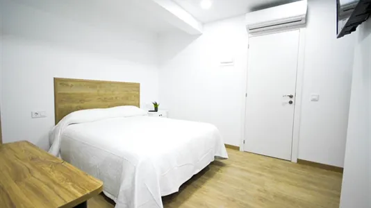 Apartments in Valencia Extramurs - photo 4