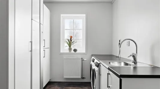 Houses in Västerås - photo 3