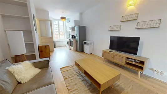 Apartments in Lyon - photo 3