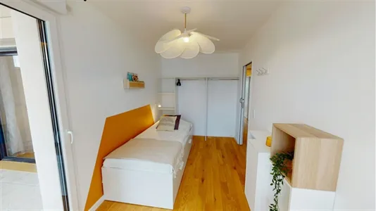 Rooms in Saint-Denis - photo 2