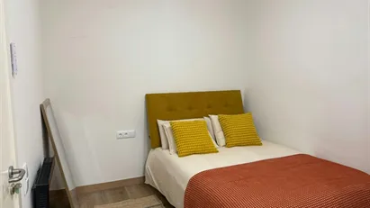 Room for rent in Cornellà de Llobregat, Cataluña
