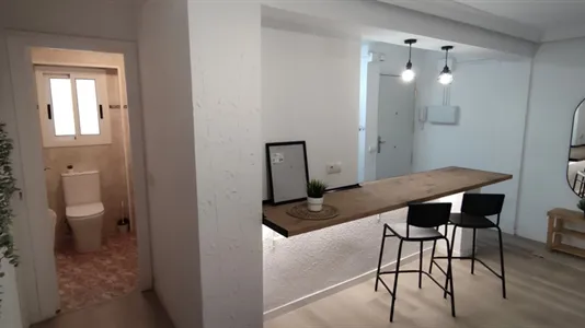 Rooms in Tarragona - photo 3
