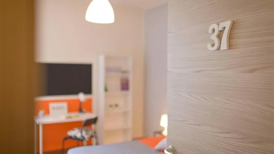 Rooms in Lecco - photo 5