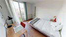 Room for rent, L'Haÿ-les-Roses, Île-de-France, &lt;span class=&quot;blurred street&quot; onclick=&quot;ProcessAdRequest(11303752)&quot;&gt;&lt;span class=&quot;hint&quot;&gt;See streetname&lt;/span&gt;[xxxxxxxxxxxxx]&lt;/span&gt;