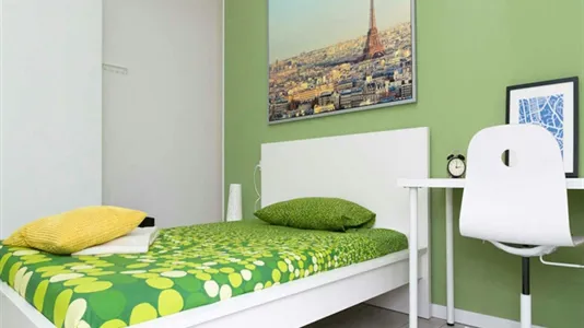 Rooms in Milano Zona 8 - Fiera, Gallaratese, Quarto Oggiaro - photo 5