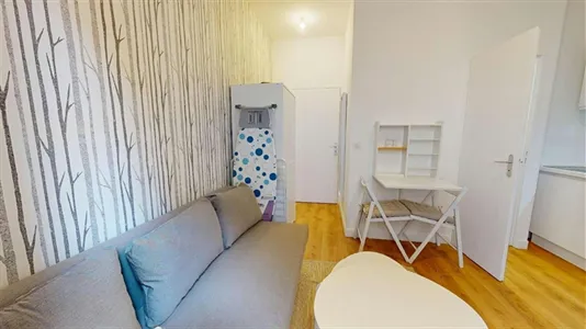 Apartments in Lyon - photo 3