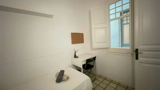 Rooms in Barcelona Eixample - photo 1