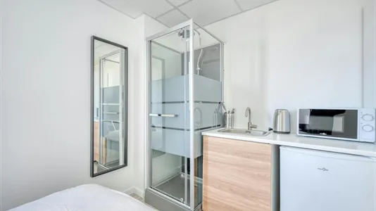 Apartments in Bobigny - photo 7