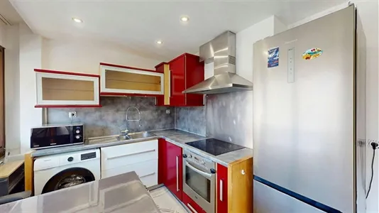 Rooms in Saint-Julien-en-Genevois - photo 7