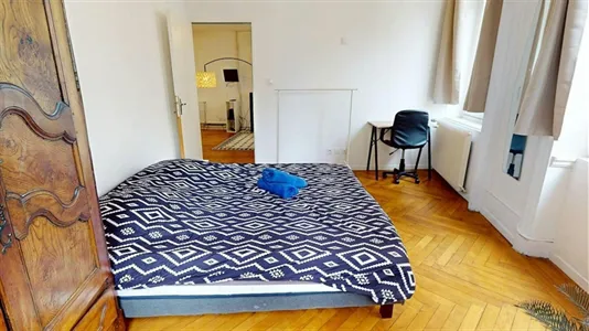 Apartments in Saint-Étienne - photo 10