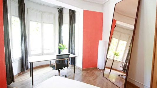 Rooms in Barcelona Eixample - photo 3