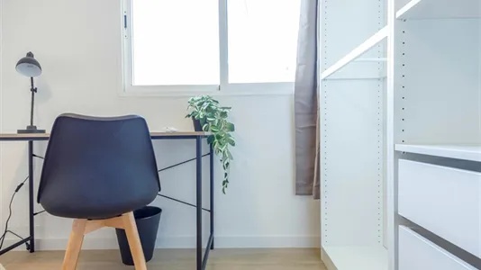 Rooms in el Camí de Vera - photo 6