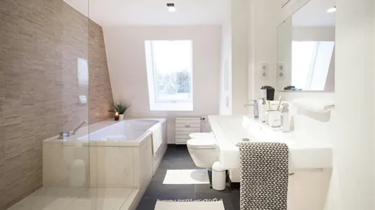 Rooms in Berlin Charlottenburg-Wilmersdorf - photo 8