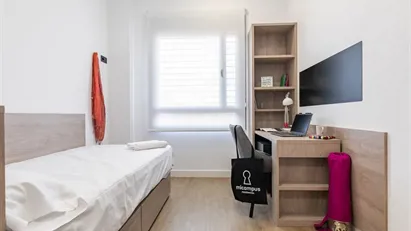 Room for rent in Madrid Fuencarral-El Pardo, Madrid