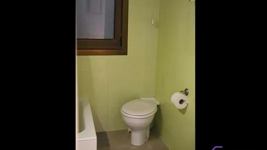 Rooms in Bilbao - photo 8