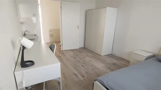 Rooms in Capelle aan den IJssel - photo 2