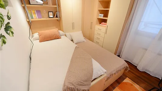 Rooms in Bilbao - photo 9
