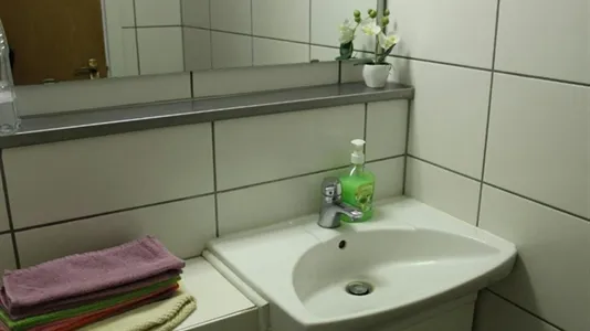 Rooms in Reykjavík Hlíðar - photo 8