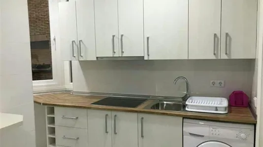 Rooms in Madrid Centro - photo 3