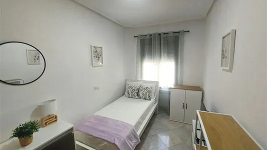 Rooms in Madrid Puente de Vallecas - photo 3