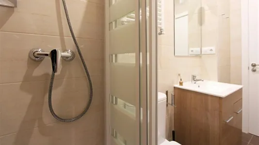 Rooms in Madrid Centro - photo 5